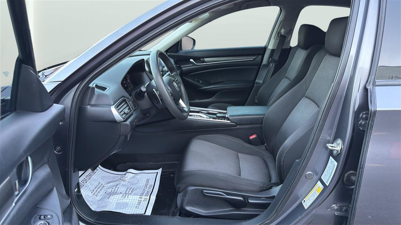 Used 2018 Honda Accord Hybrid image 11