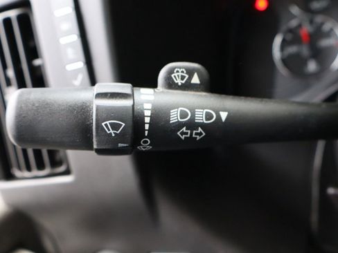 Used 2017 Chevrolet Express 2500 image 30