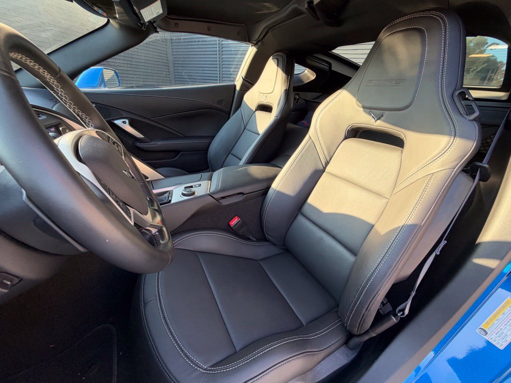 Used 2016 Chevrolet Corvette Z06 w/ 2LZ Preferred Equipment Group RWD image 9