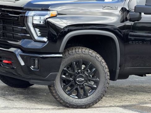 New 2026 Chevrolet Silverado 2500 LT w/ Trail Boss Package AWD/4WD image 9