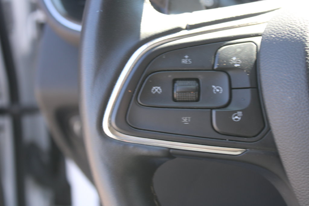 Used 2023 Buick Envision Essence w/ Sport Touring Package FWD image 12