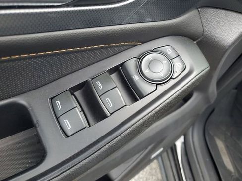 Used 2019 Chevrolet Traverse Premier w/ Redline Edition AWD/4WD image 9