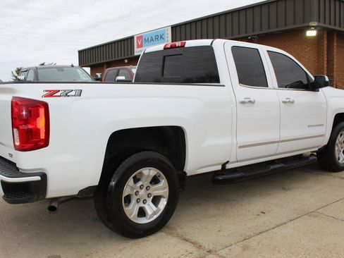 Used 2018 Chevrolet Silverado 1500 LTZ Z71 image 5