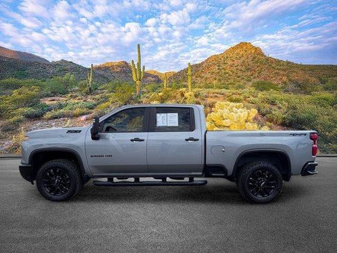 Used 2025 Chevrolet Silverado 2500 Custom w/ Custom Value Package AWD/4WD image 8