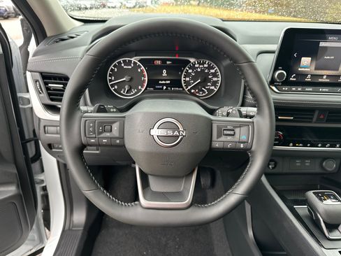 New 2026 Nissan Rogue SV w/ SV Premium Package image 24