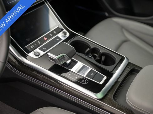 Used 2023 Audi Q8 Premium Plus w/ Premium Plus Package AWD/4WD image 20