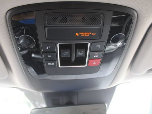 Used 2023 Kia Carnival SX Prestige FWD image 66