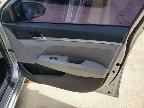 Used 2020 Hyundai Elantra SEL FWD image 6
