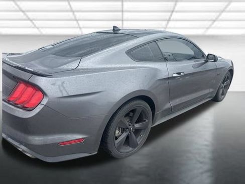 Used 2021 Ford Mustang GT Premium w/ Black Accent Package RWD image 4