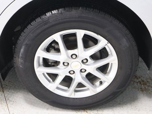 Used 2022 Chevrolet Equinox LT AWD/4WD image 18
