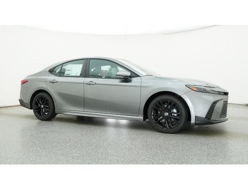 New 2026 Toyota Camry SE FWD image 28