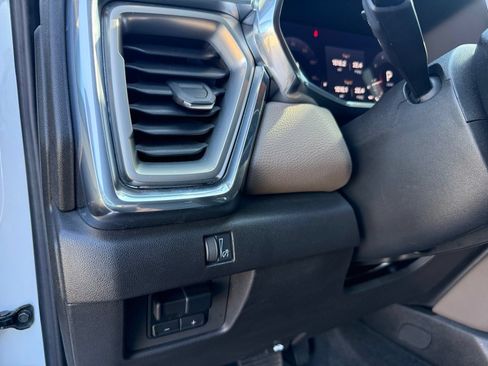 Used 2024 GMC Canyon Denali AWD/4WD image 14