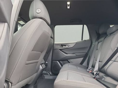 New 2027 Chevrolet Equinox LT FWD image 11