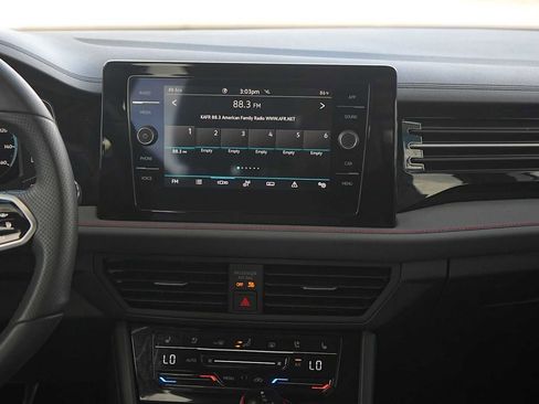 Used 2025 Volkswagen Jetta GLI Autobahn FWD image 19