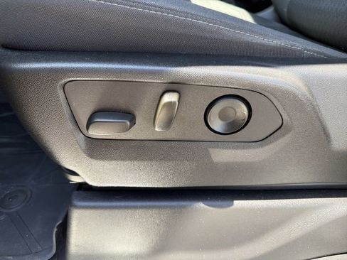 Used 2022 Chevrolet Silverado 1500 LT w/ Protection Package image 12