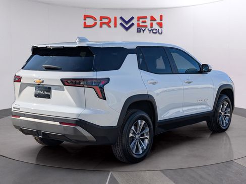 New 2026 Chevrolet Equinox LT w/ LPO, Floor Liner Package image 5