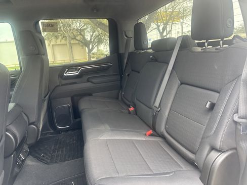 Used 2025 GMC Sierra 1500 Elevation image 7