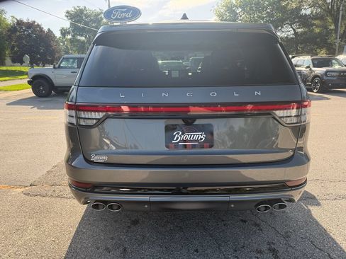Used 2025 Lincoln Aviator Reserve w/ Equipment Group 201A AWD/4WD image 6