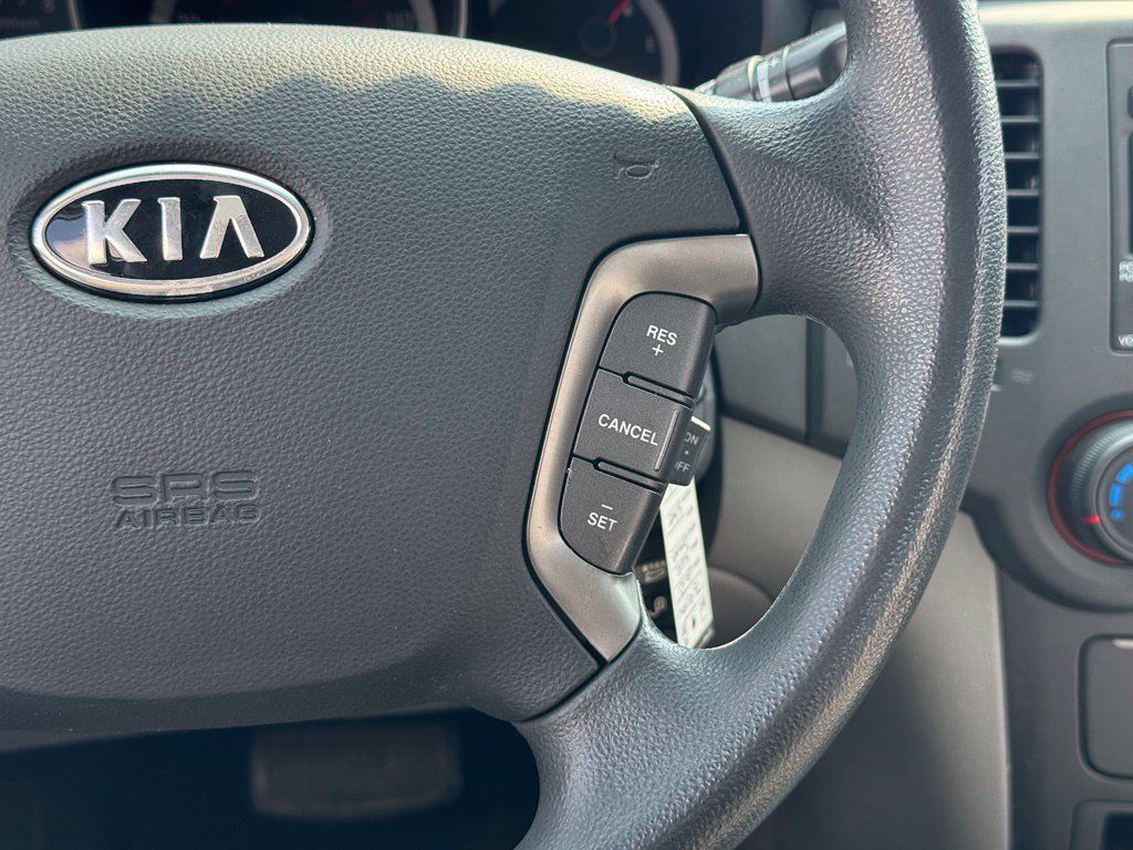 Used 2010 Kia Optima LX FWD image 25
