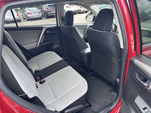 Used 2016 Toyota RAV4 XLE AWD/4WD image 36