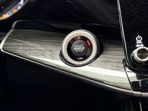 Used 2022 Jeep Wagoneer Series III w/ Premium Group I image 22