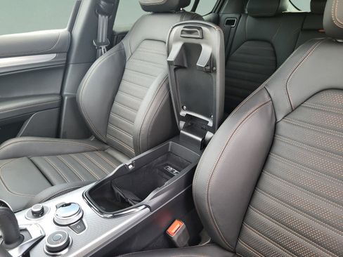 New 2025 Alfa Romeo Stelvio Sprint image 21