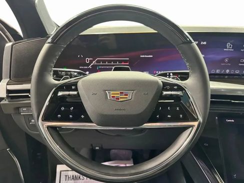 Used 2025 Cadillac Escalade Premium Luxury w/ Touring Package image 18