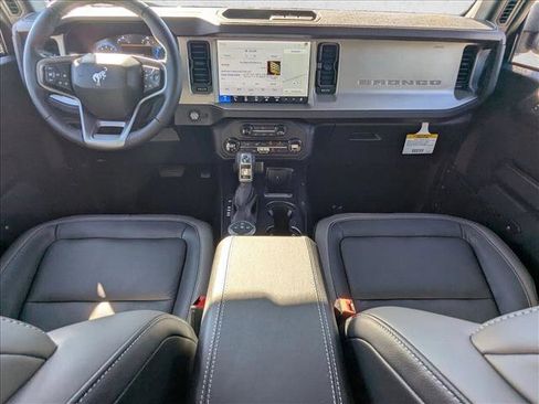 New 2025 Ford Bronco Outer Banks AWD/4WD image 14