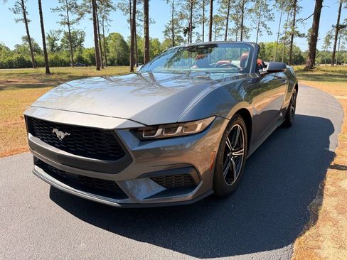 Used 2024 Ford Mustang Premium RWD image 9