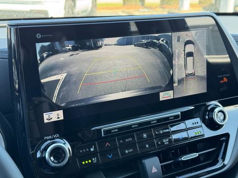 Used 2022 Toyota Highlander Limited image 33