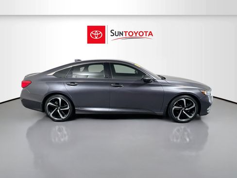 Used 2020 Honda Accord Sport image 2