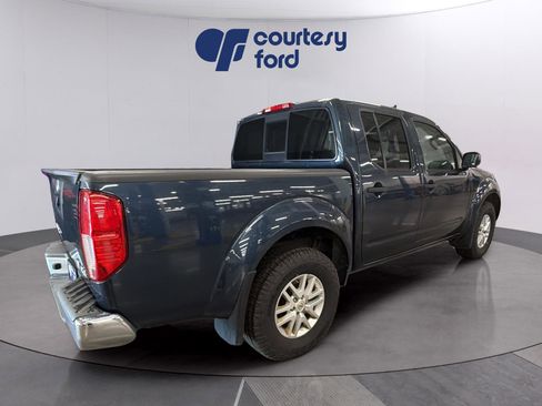 Used 2018 Nissan Frontier SV AWD/4WD image 7