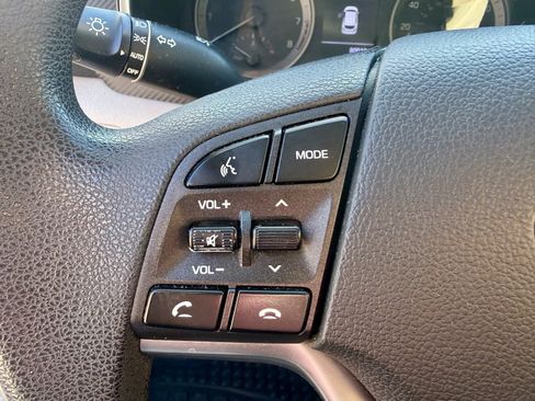 Used 2019 Hyundai Tucson SE image 15