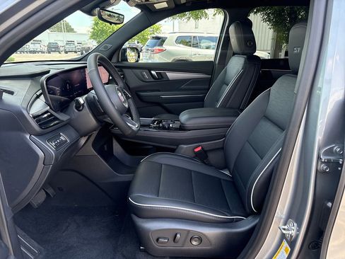 New 2026 Buick Enclave Sport Touring w/ Power Package FWD image 11