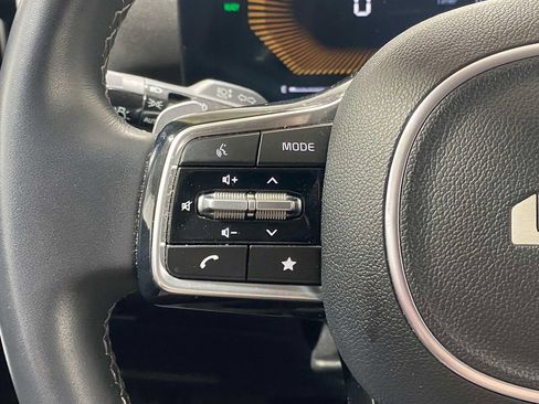 Used 2025 Kia Sorento EX FWD image 21