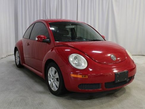 Used 2009 Volkswagen Beetle S image 35