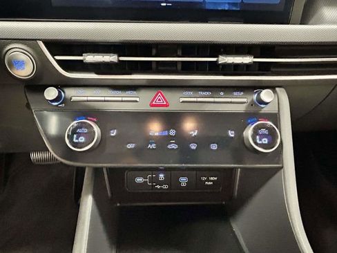 Certified 2025 Hyundai Sonata SEL FWD image 18