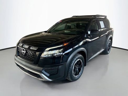 Used 2023 Nissan Pathfinder Rock Creek image 3