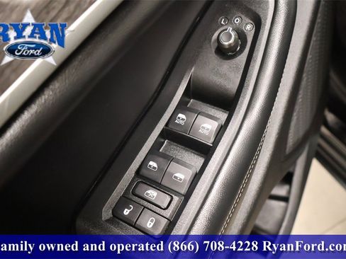 Used 2024 Jeep Grand Cherokee Limited image 21