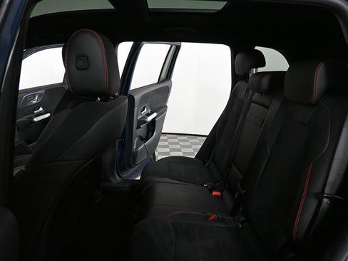 Used 2022 Mercedes-Benz GLB 250 image 19