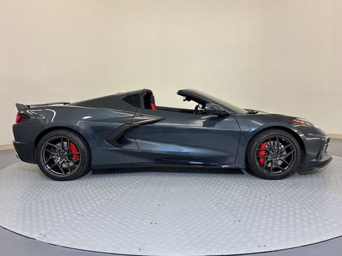 Used 2021 Chevrolet Corvette Stingray Preferred Cpe w/ Z51 Performance Package image 8