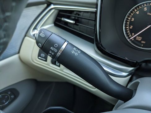 Used 2023 Cadillac XT5 Premium Luxury FWD image 57