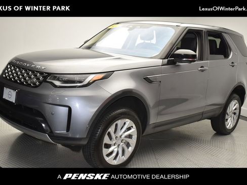 Used 2024 Land Rover Discovery S image 1