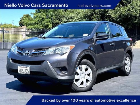 Used 2013 Toyota RAV4 LE FWD image 1