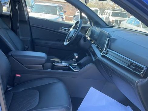 Used 2025 Kia Sportage X-Line w/ Premium Package AWD/4WD image 9