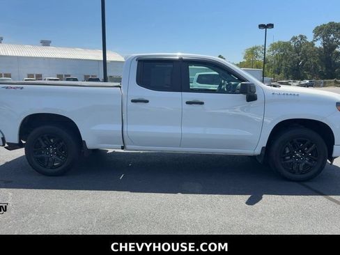 Used 2024 Chevrolet Silverado 1500 Custom AWD/4WD image 2