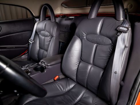 Used 2001 Chrysler Prowler image 4