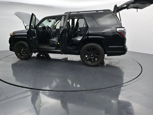 Used 2019 Toyota 4Runner Limited AWD/4WD image 28