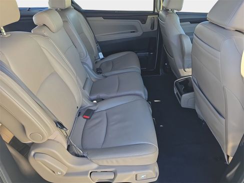 Used 2019 Honda Odyssey Elite image 13