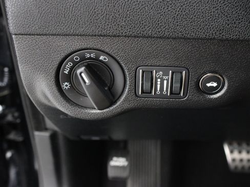 Used 2023 Dodge Charger R/T w/ Blacktop Package RWD image 25